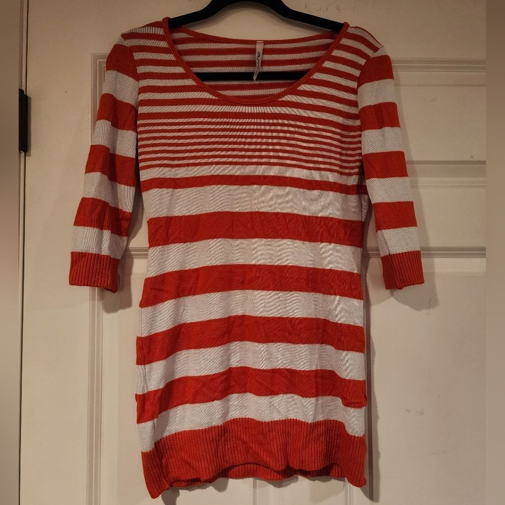 Long striped coral colored top Y2K